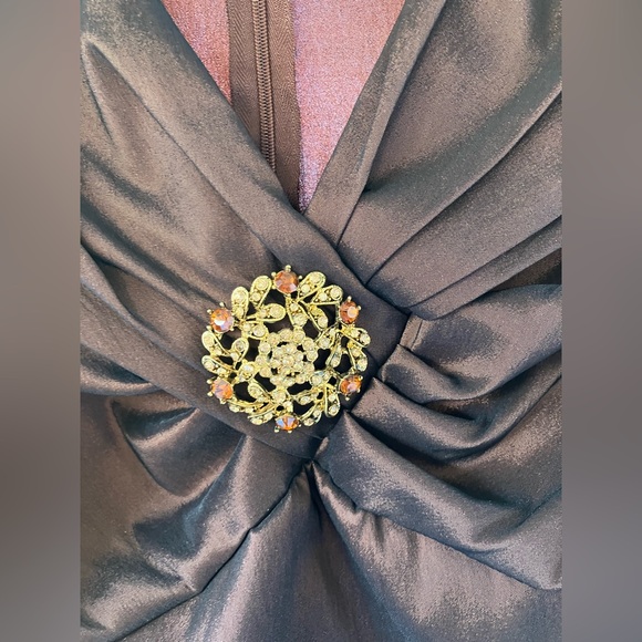 Kathy Roberts: Brown Taffeta Blouse - Picture 4 of 6